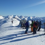 Skiers-at-summit-1024×576