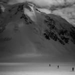 sheldon-kerr-lindsay-mann-and-erin-smart-exploring-alaska