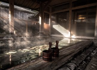 Onsen etiquette when skiing in Japan onsen
