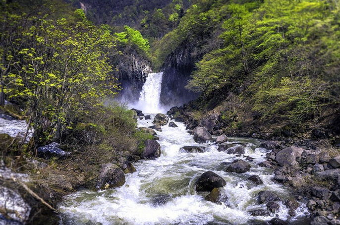 naena waterfall