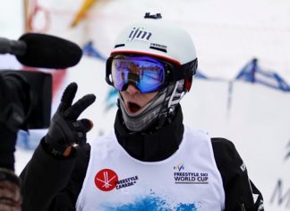 Matt Graham wins bronze at FIS World Cup moguls in Calgary