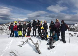 Early mark for Jindabyne school kids to cheer on Adam Lambert