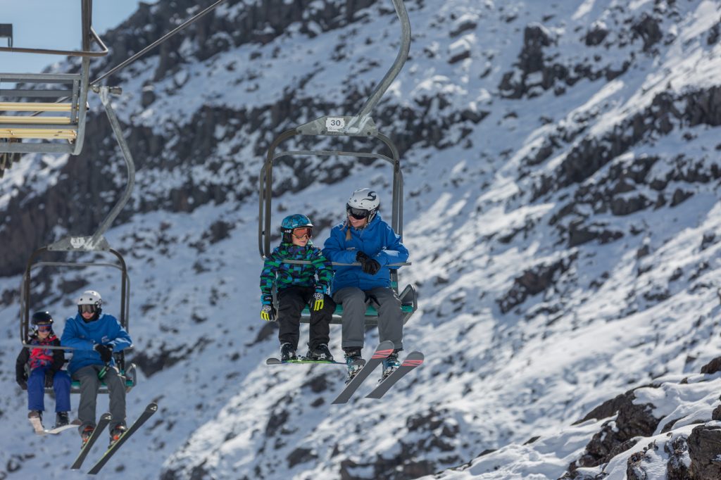 beginner, skiing, Mt Ruapehu, Whakapa, New Zealand