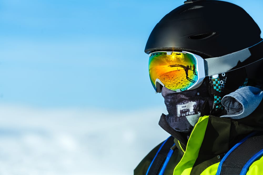 Can you wear a bike 2024 helmet skiing