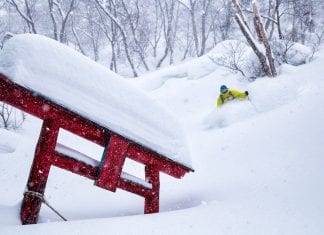10 reasons to ski and snowboard in Nozawa Onsen Japan feature