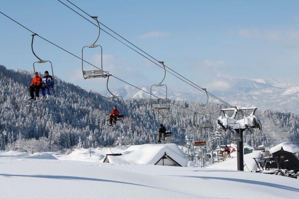 nozawa onsen chailift