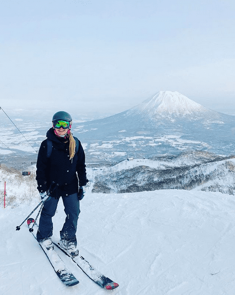 skiing