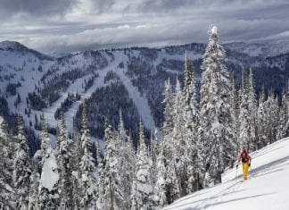 Whitewater Ski Resort in Canada closes in coronavirus pandemic dbc px