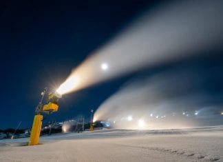 Favourable snow making in Australia and rain then snow in New Zealand perisher snow making