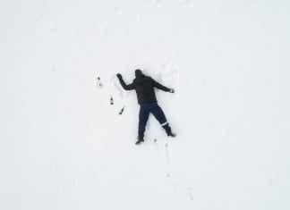 When skiing starts with joy and ends with alcohol addiction