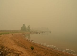 Visitors to Jindabyne ordered to leave before Saturday due to bushfires bushfire Jindabyne