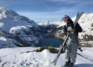 The story of an Aussie stuck in a French ski town this Covid season