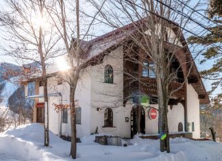 You can buy this ski lodge in Japan for less than a house in Brisbane!