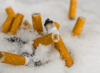 French ski resort bans smoking, first tobacco-free in Europe