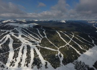 Call in your mates and own an entire ski resort in Canada for $8.2m