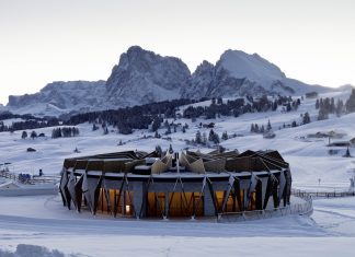 Luxe COMO ski hotel opens in Dolomites Italy this winter