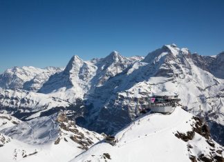 Mürren, the sweet Swiss village with James Bond skiing in Schilthorn