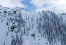 Travis Rice competes in Australian “beanie helmet” in Natural Selection Tour