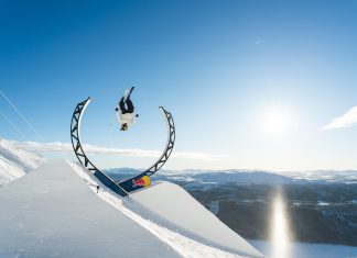 World first open loop rail conquered by Swedish skier Jesper Tjäder