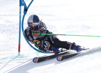 Kiwi Alice Robinson wins Copper Mountain Giant Slalom, making history