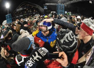 Snowboarder Scotty James wins gold, breaks records, makes history at Aspen X Games